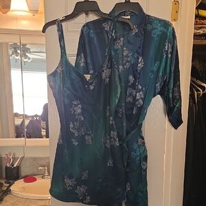 Elegant Floral Satin Chemise and Robe Set - Blue